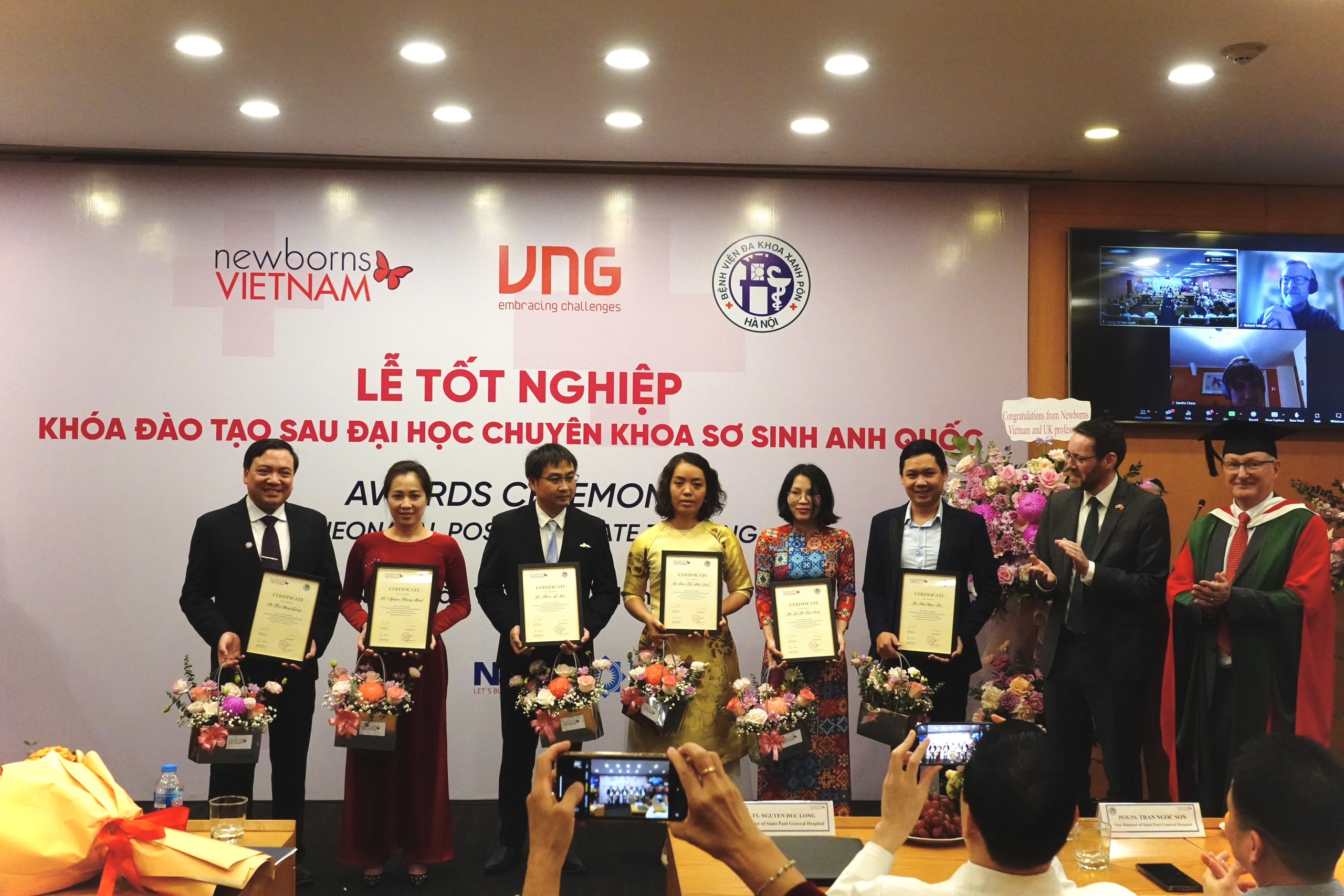 TỔ CHỨC  NEWBORNS VIỆT NAM TRAO BẰNG TỐT NGHIỆP SAU ĐẠI HỌC CHO BÁC SỸ KHOA SƠ SINH BỆNH VIỆN ĐA KHOA XANH PÔN
